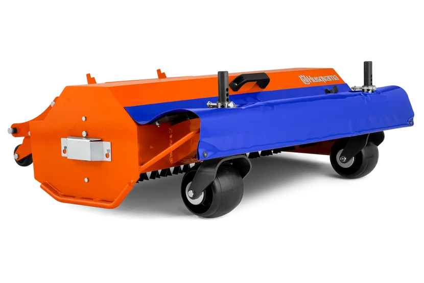 Vpředu zavěšené příslušenství - Pracovní šířka - 105 cm