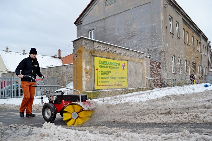 Jednoúčelový zametací kartáč SB85