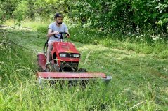 Pohonná jednotka Panter FD5 s diskovou sekačkou DZS125