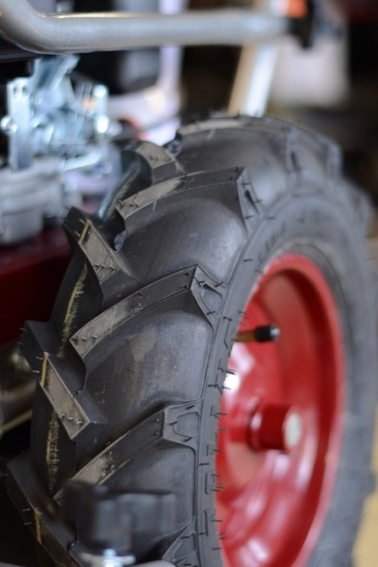 Šípová pneumatika plášť kola s duší 3.50-8