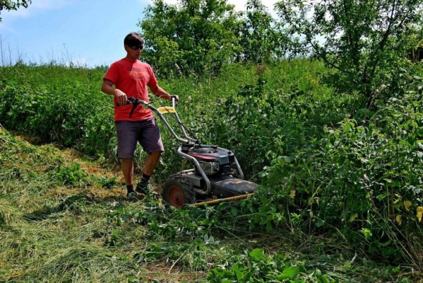 Pohonná jednotka Panter FD2H s bubnovým sečením RZS70K