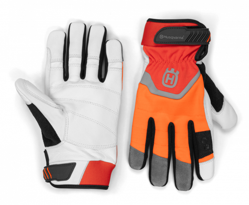 Rukavice Technical s protipořezovou ochranou - Materiál - dlaň rukavice: 100% kozinka, Materiál - hřbet rukavice: 65% Polyester, 35% Cotton, Cuff: 100% Nylon Neoprene, Chainsaw protection: 45/35/20 PET/PP/PE, Ochrana proti proříznutí: Ano, Velikost EU: 9