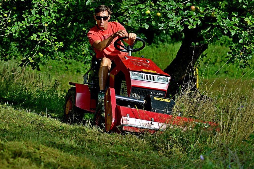 Pohonná jednotka Panter FD52V s cepákovým mulčovačem MC100