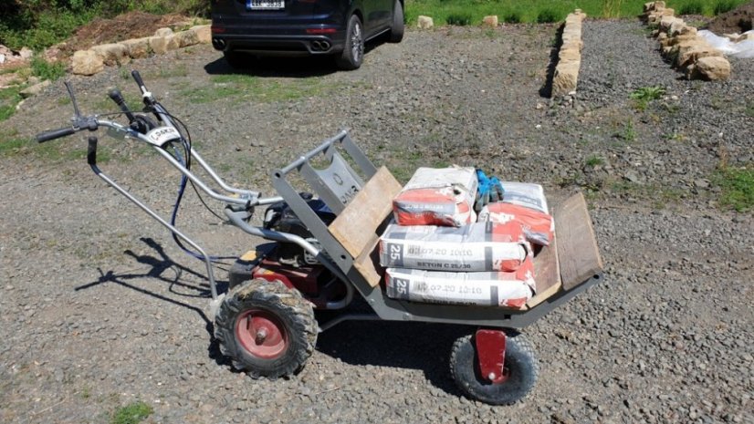 Pohonná jednotka Panter FD2H L224 s řiditelným vozíkem KOR220