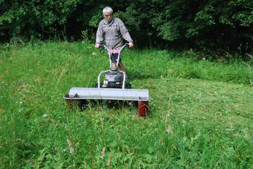 Pohonná jednotka Panter FD2 L224 s diskovým sečením DZS125