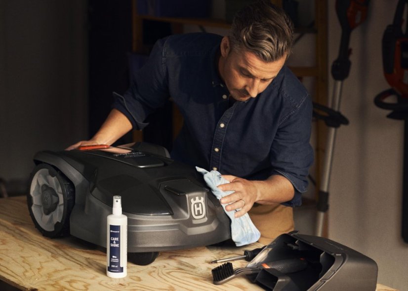 Sada na údržbu robotické sekačky Automower® Husqvarna Sada na údržbu robotické sekačky Automower® Husqvarna