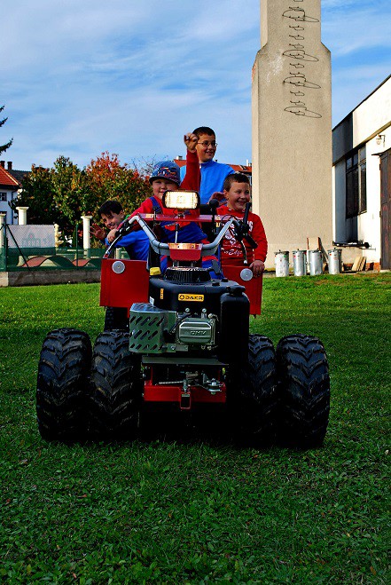 Vozík Vares HV 220/S pro stroj Panter ! SAMOSTATNĚ NEPRODEJNÉ !