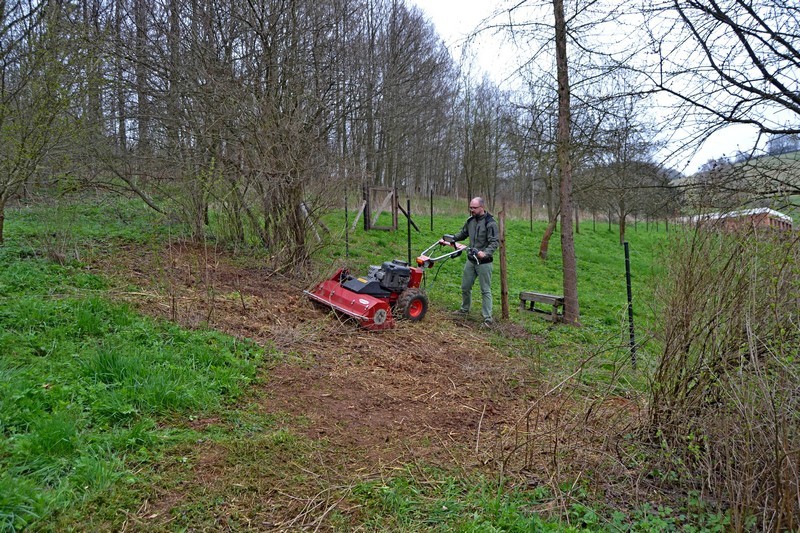 Cepákový mulčovač MC100